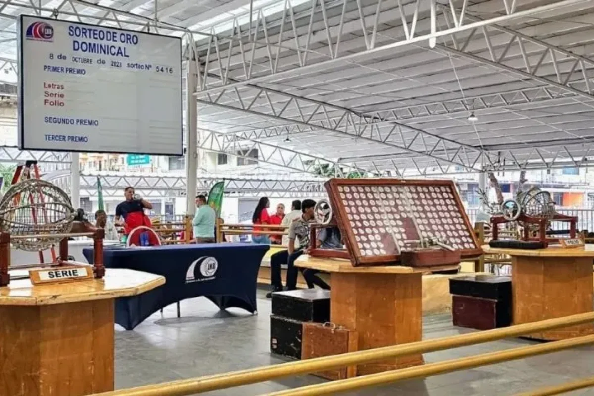 loteria-nacional-panama-plaza-victor-julio-gutierrez-58jpg